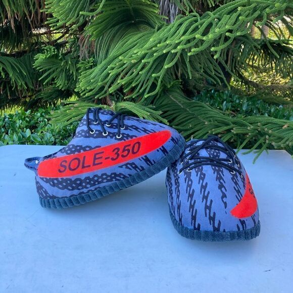 Jumbo Fluffy Sneaker Slippers (Mens Size: 9-10) (Womens Size: 10.5-11.5) - Picture 1 of 6